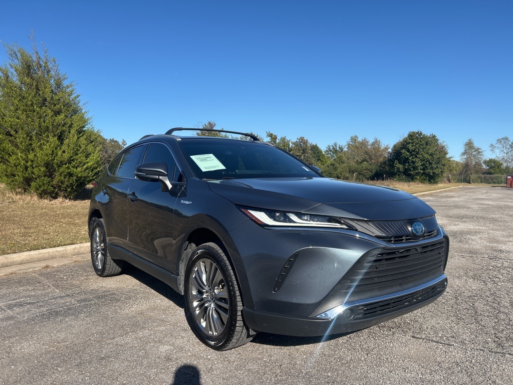 2021 Toyota Venza Limited photo 3