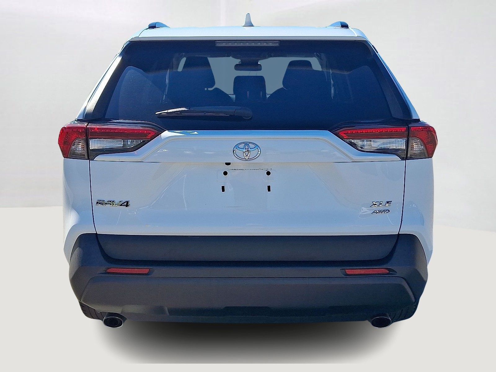 2020 Toyota RAV4 XLE photo 4