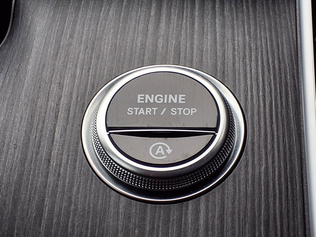 2025 Mercedes Benz C 300 4MATIC photo 24