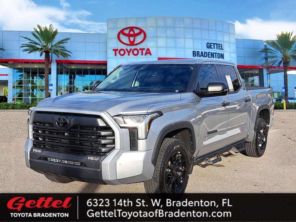 2023 Toyota Tundra SR5's photo