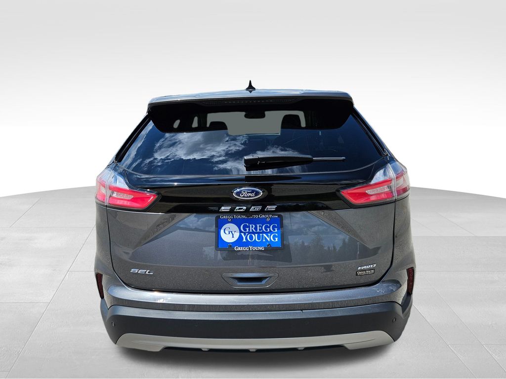 2024 Ford Edge SEL photo 6