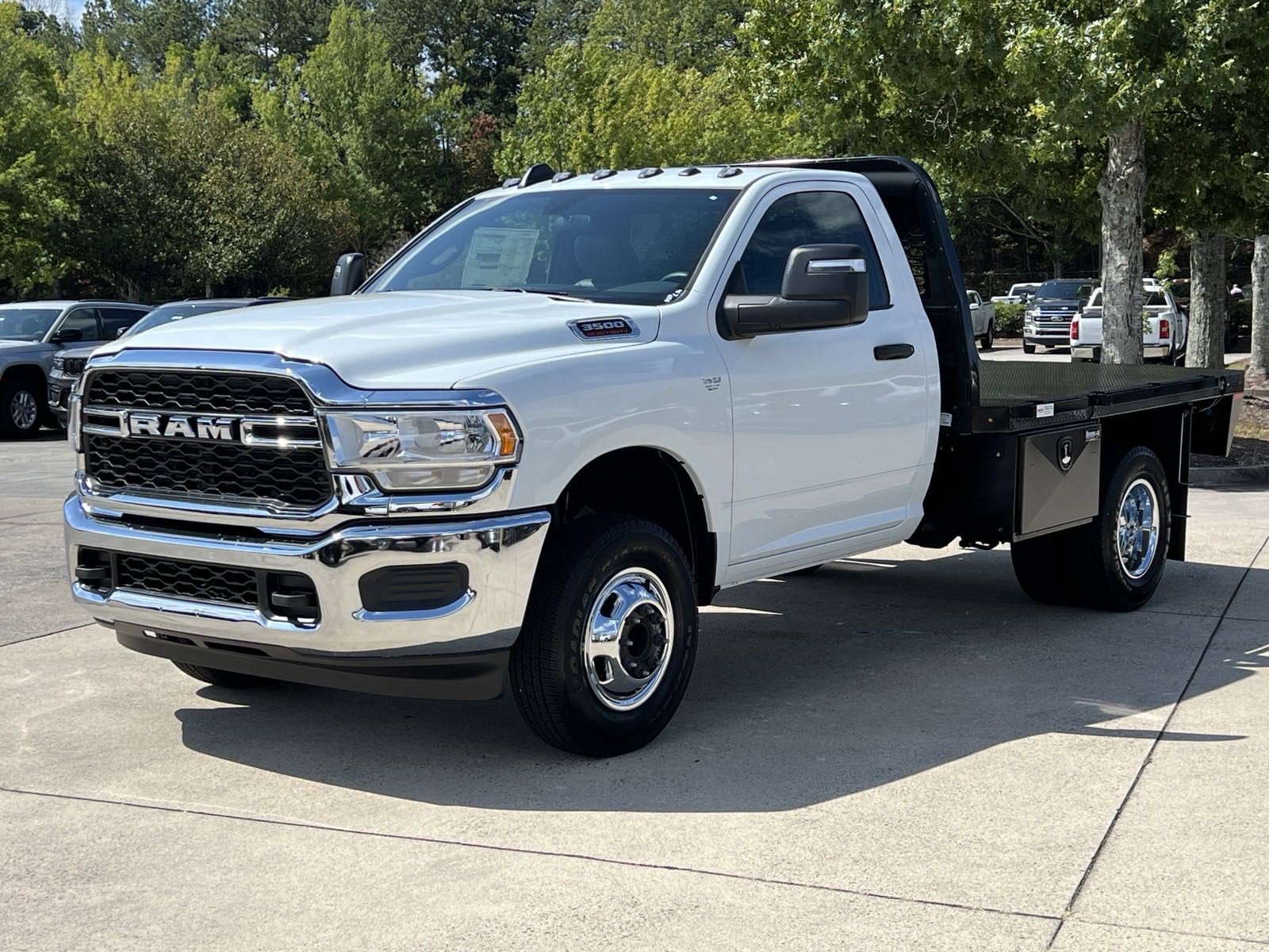 2024 Ram 3500 Tradesman photo 4