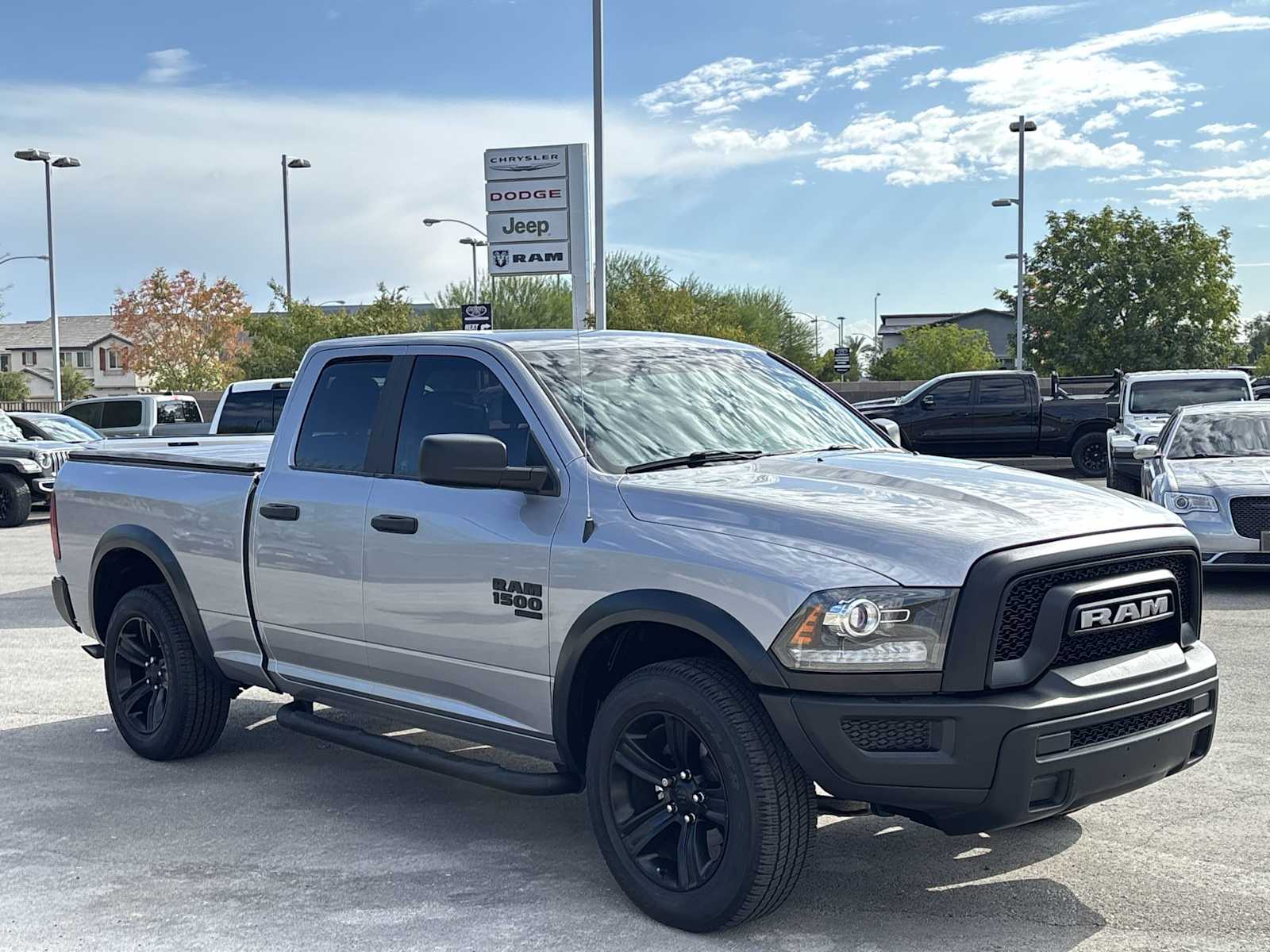 2022 Ram 1500 Classic Warlock photo 3
