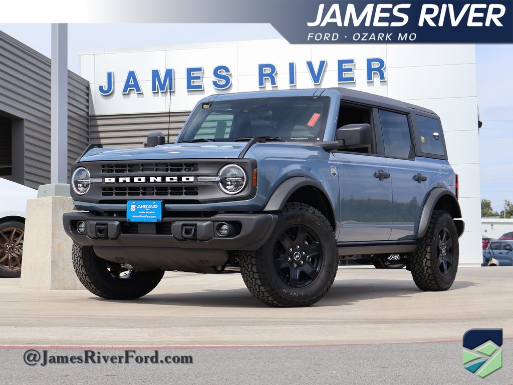 2025 Ford Bronco 4-Door Big Bend's photo