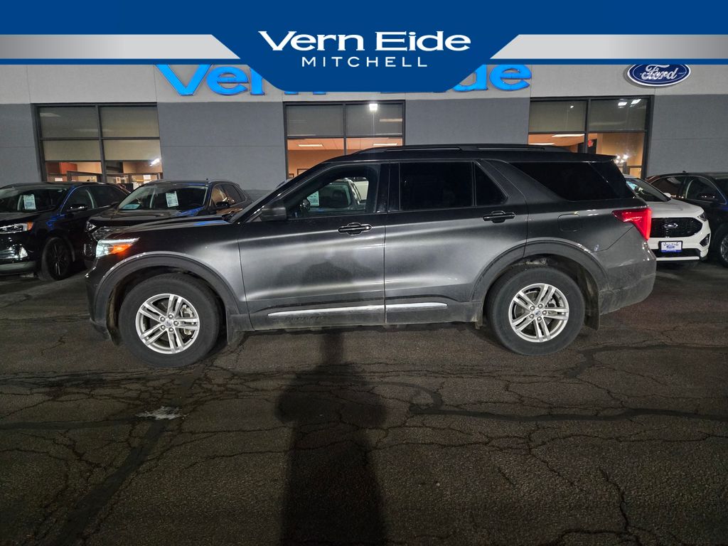 2020 Ford Explorer XLT's photo