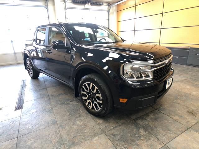 2023 Ford Maverick Lariat photo 2