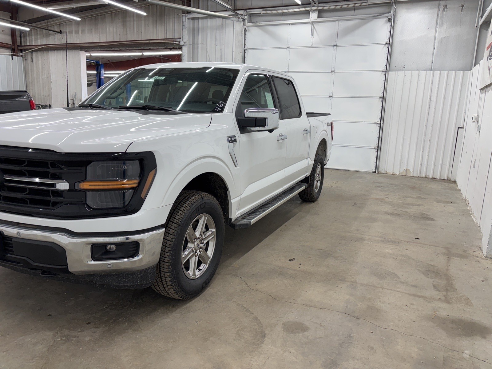 2025 Ford F-150 XLT photo 4