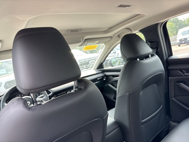 2025 Mazda Mazda3 2.5 s Preferred photo 8