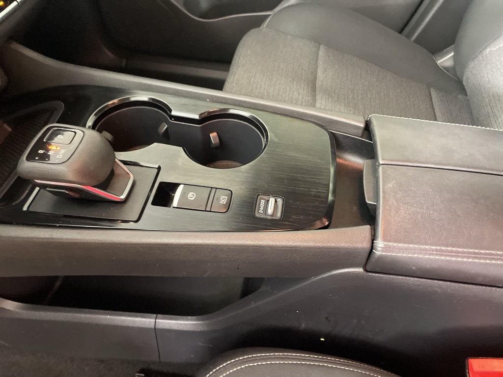 2022 Nissan Rogue SV photo 30