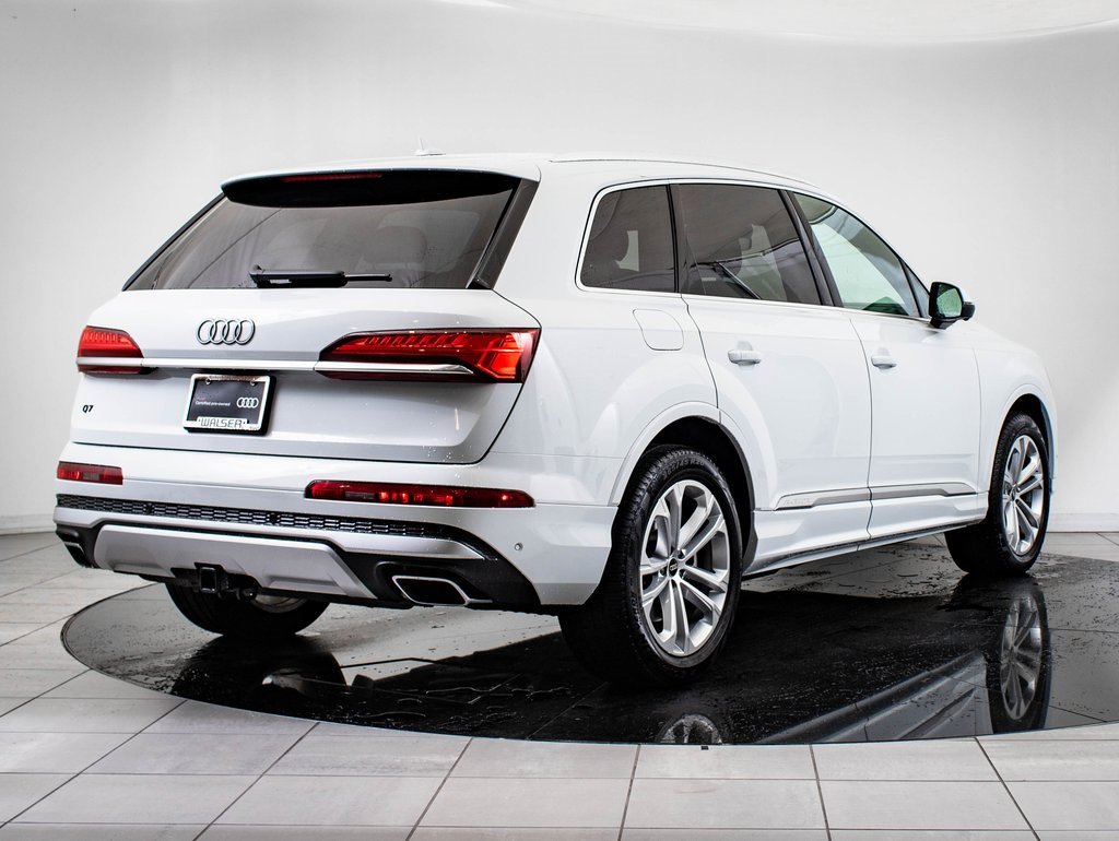2025 Audi Q7 55 Premium Plus photo 9