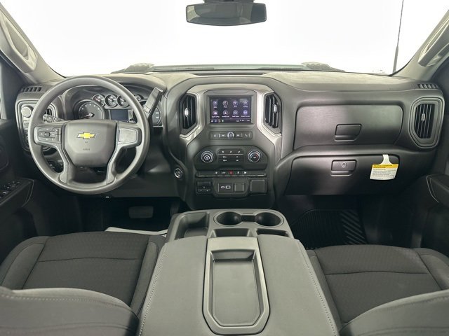 2025 Chevrolet Silverado 2500HD Custom photo 12
