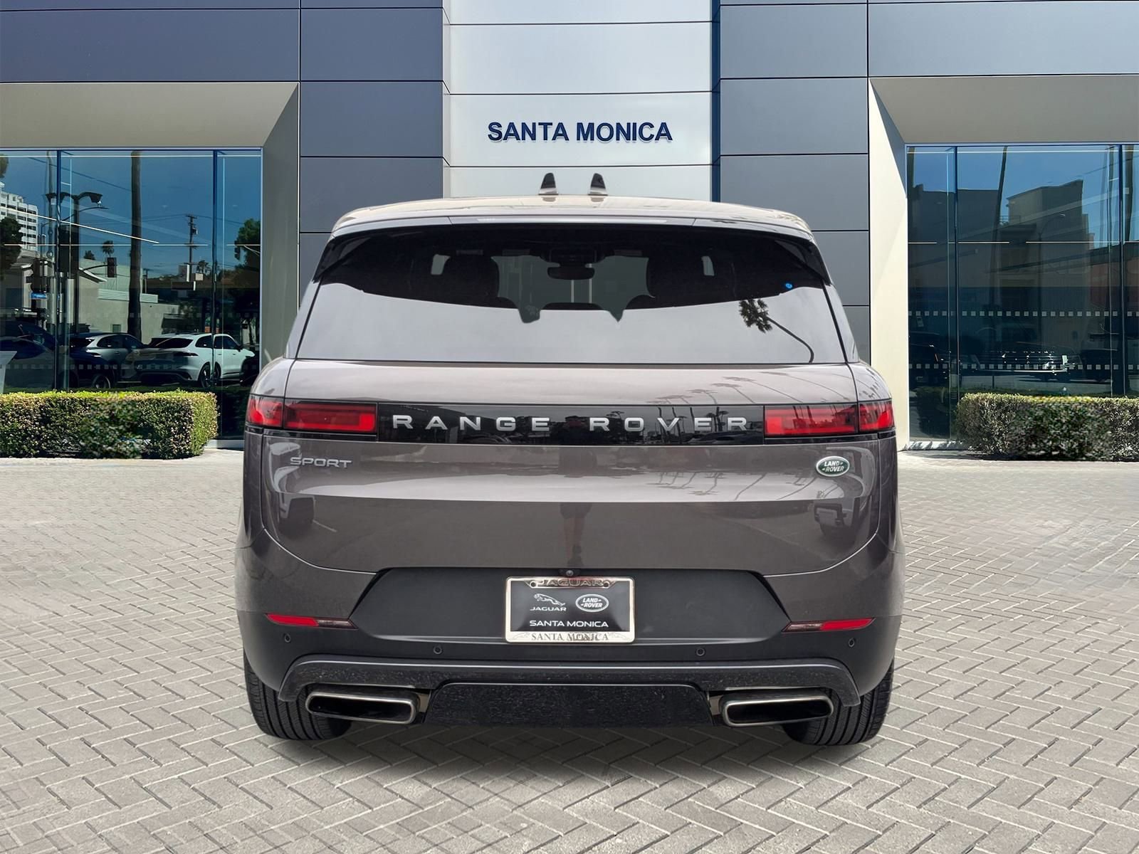 2023 Land Rover Range Rover Sport SE photo 7