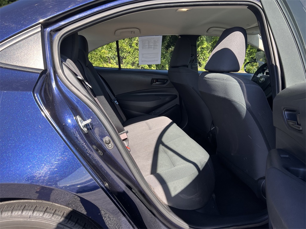 2023 Toyota Corolla LE photo 11