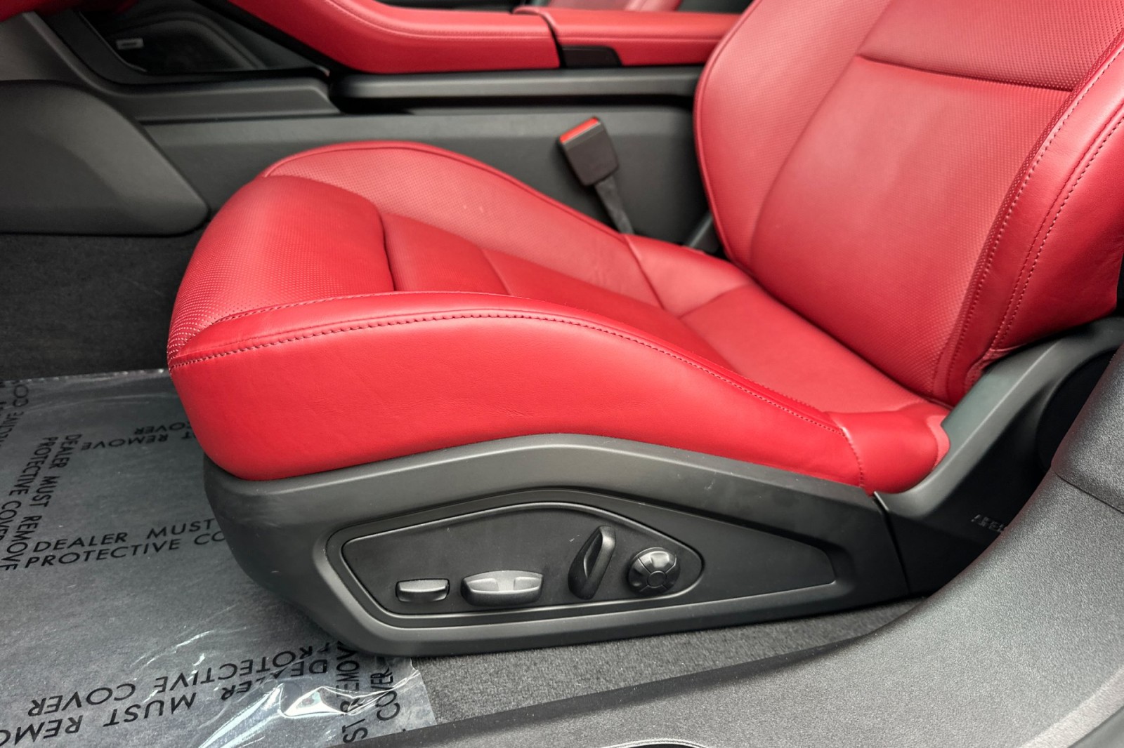 2023 Porsche Taycan photo 15
