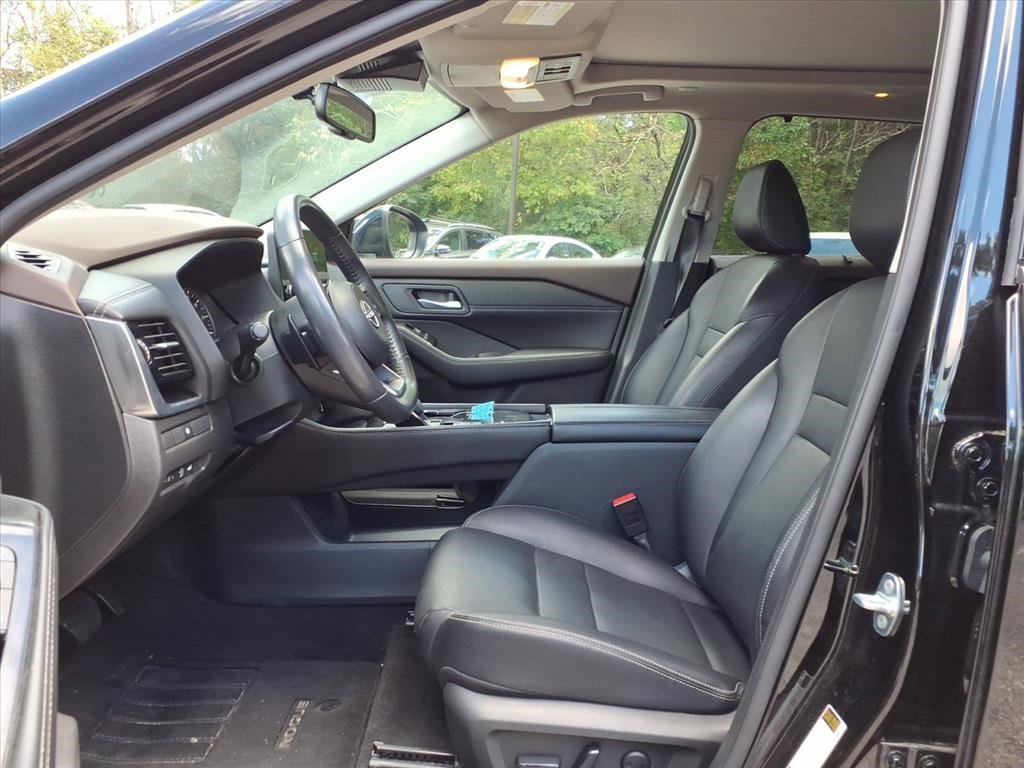 2023 Nissan Rogue SL photo 10