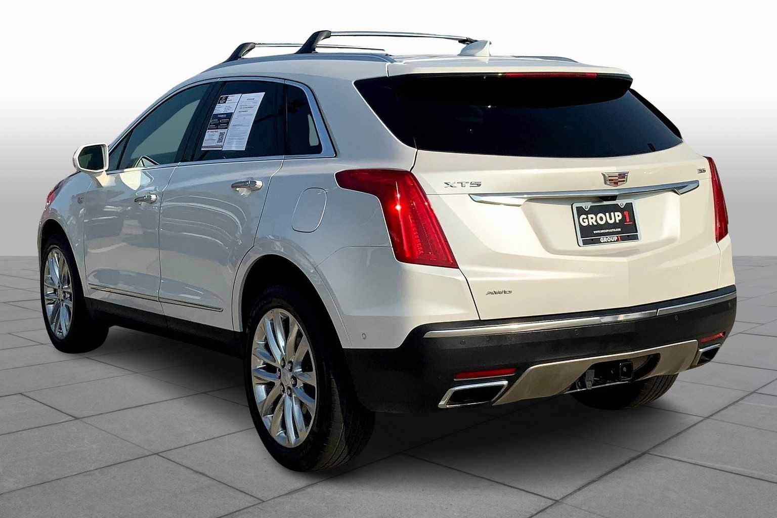 2017 Cadillac XT5 Platinum photo 10