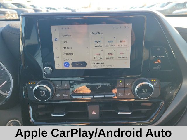 2024 Toyota Highlander XLE photo 4