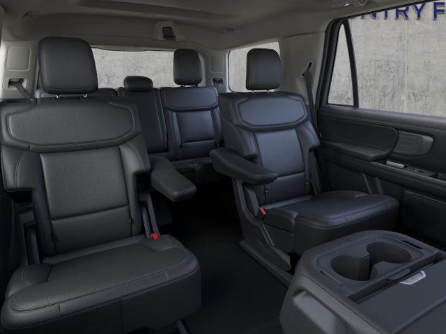 2025 Ford Expedition Platinum photo 9