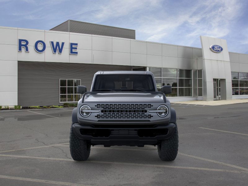2025 Ford Bronco Badlands photo 2