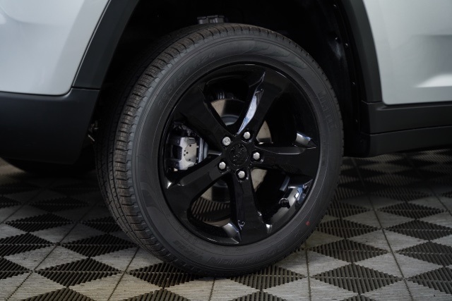 2025 Jeep Grand Cherokee Limited photo 36