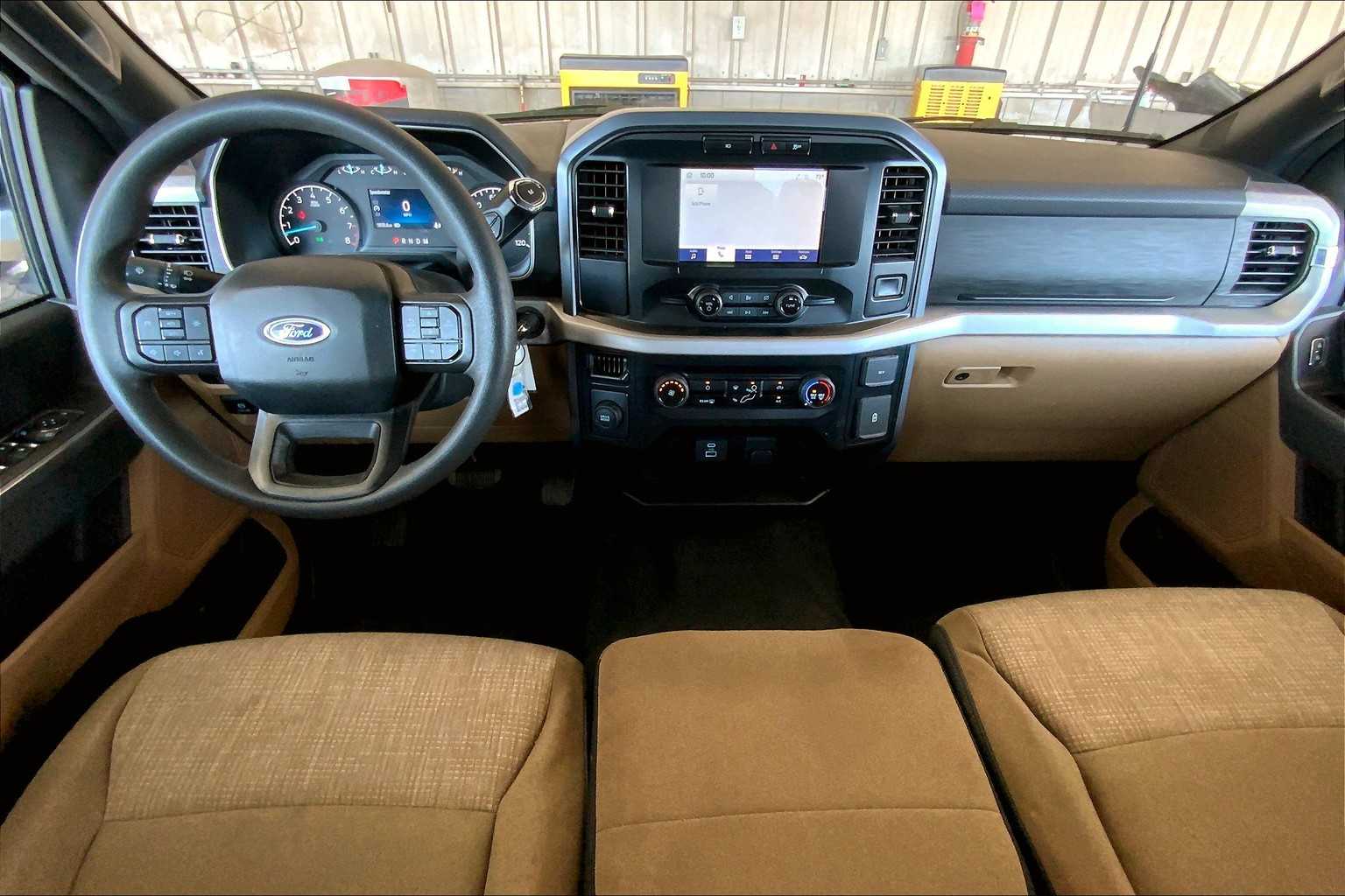 2023 Ford F-150 XLT photo 13