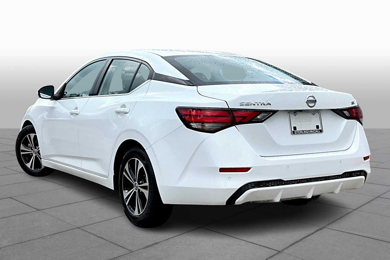 2022 Nissan Sentra SV photo 11