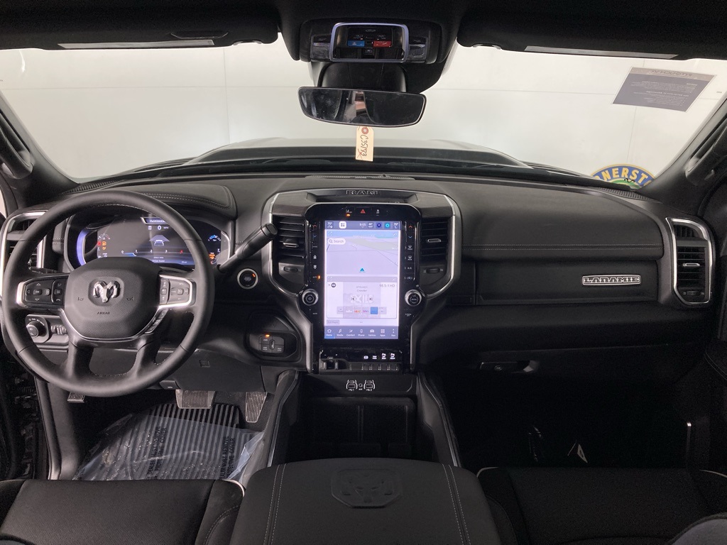 2025 Ram 3500 Laramie photo 4