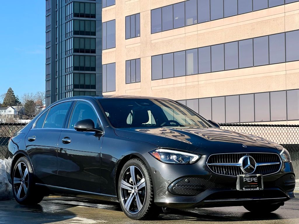 2025 Mercedes-Benz C-Class Sedan C 300's photo