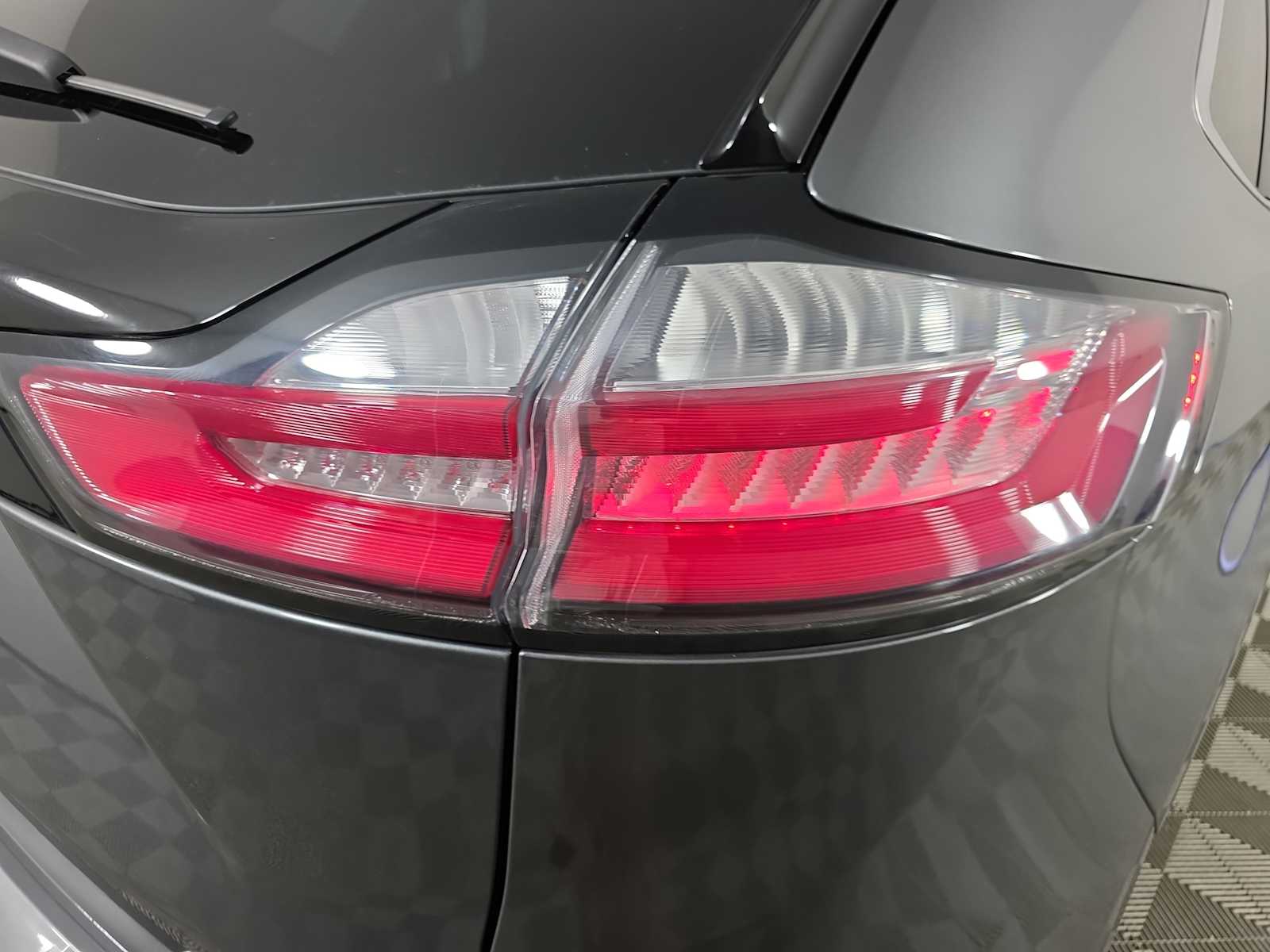2023 Ford Edge SEL photo 13