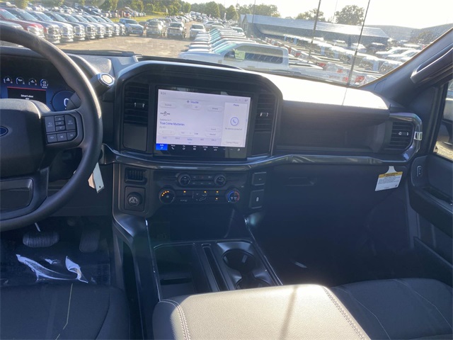 2025 Ford F-150 STX photo 9