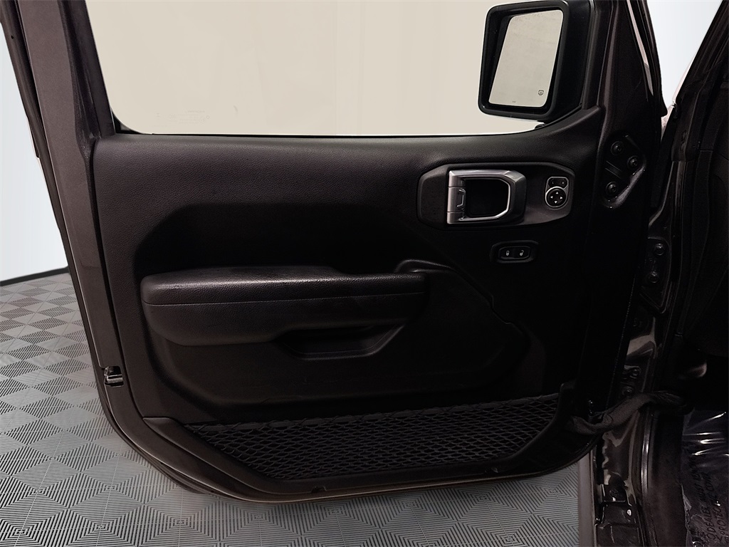 2024 Jeep Wrangler Rubicon 4xe photo 21