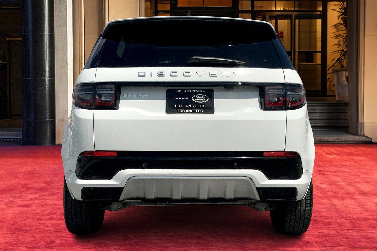 2024 Land Rover Discovery Sport S photo 3