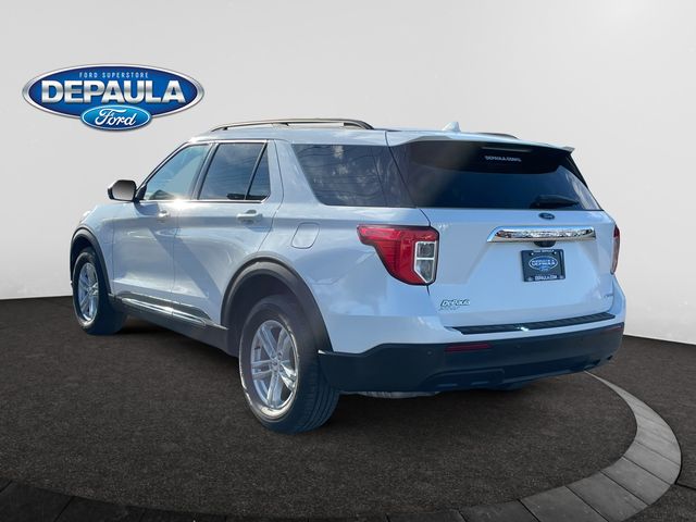 2023 Ford Explorer XLT photo 3