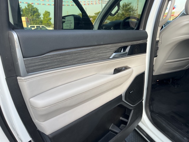 2024 Jeep Wagoneer Series III photo 11