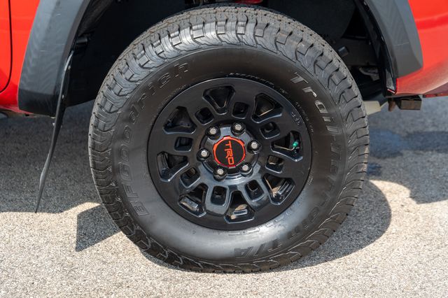 2017 Toyota Tacoma TRD Pro photo 11