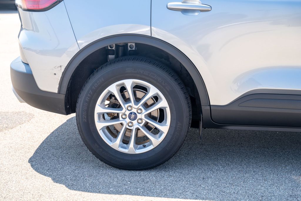2022 Ford Escape SE photo 9