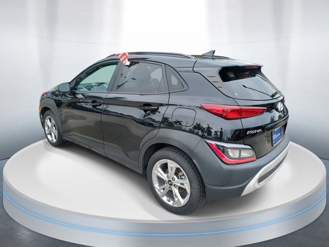 2022 Hyundai Kona SEL photo 2