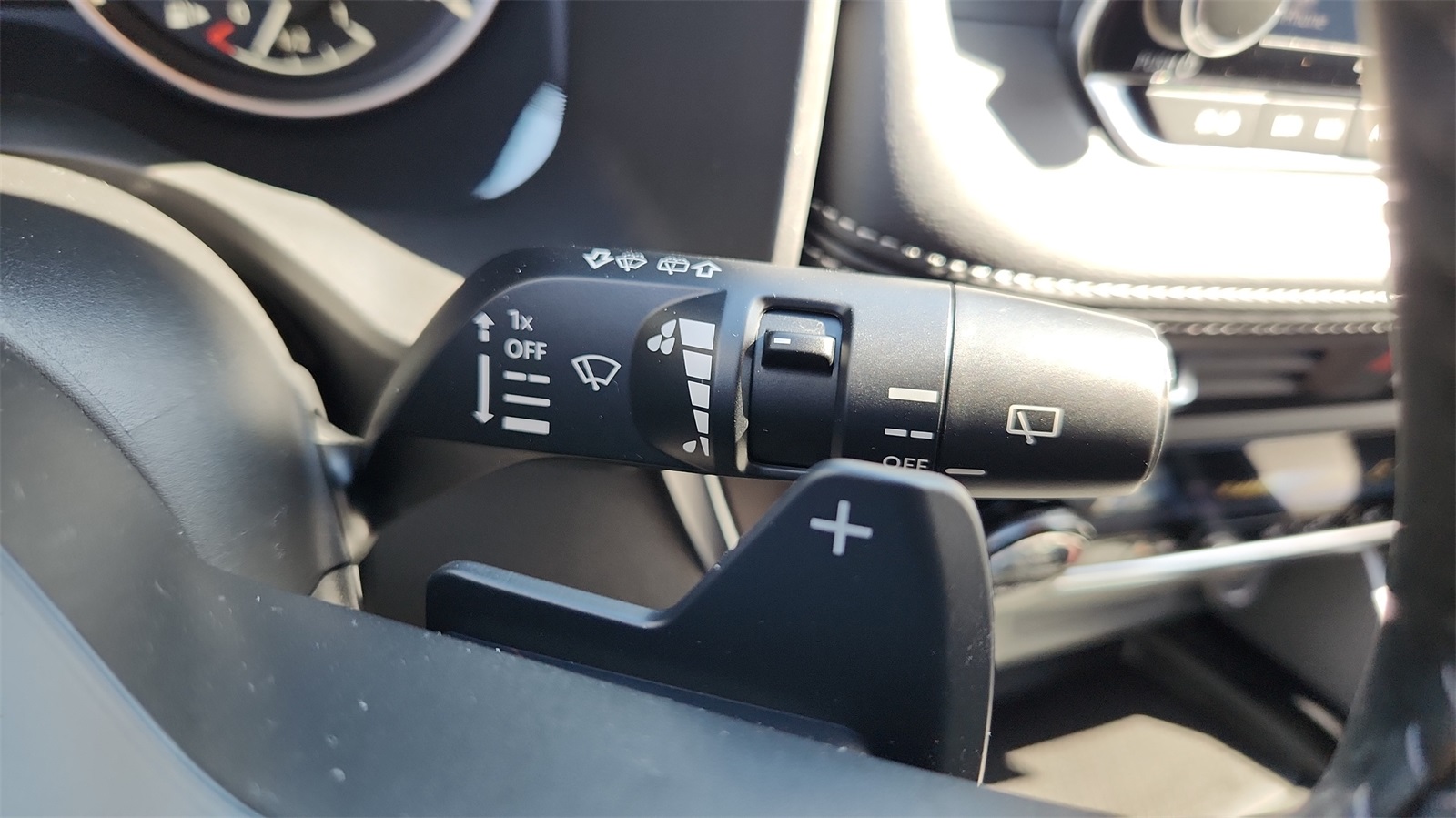 2025 Nissan Rogue SV photo 26