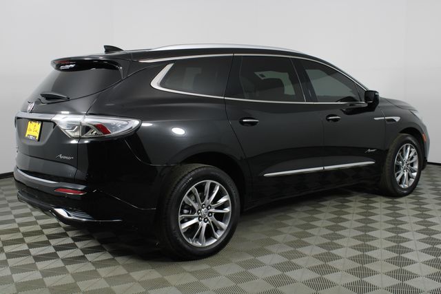 2023 Buick Enclave Avenir photo 3