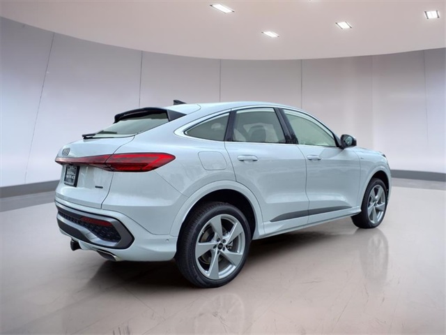 2025 Audi Q5 Premium Plus photo 2