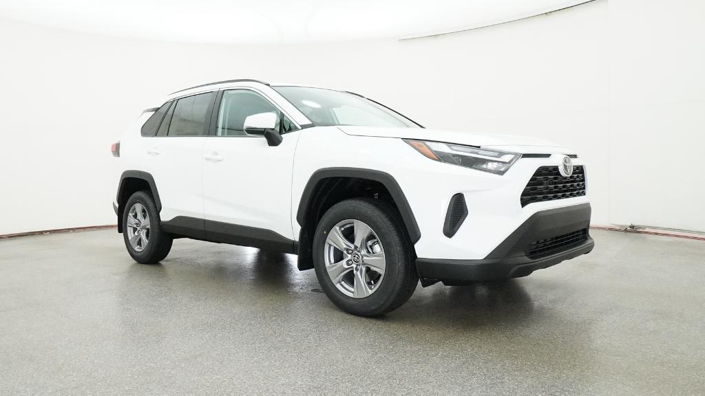 2025 Toyota RAV4 XLE photo 30