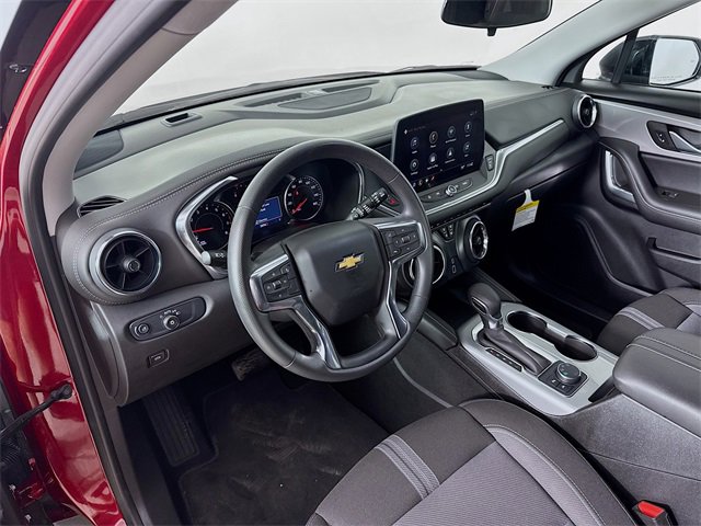 2025 Chevrolet Blazer 2LT photo 6