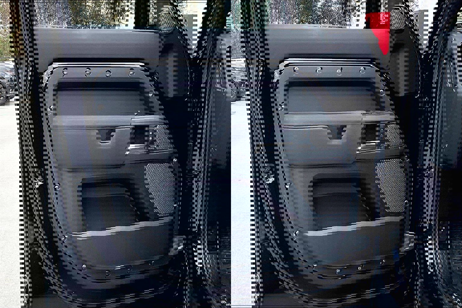 2022 Land Rover Defender X-Dynamic SE photo 22