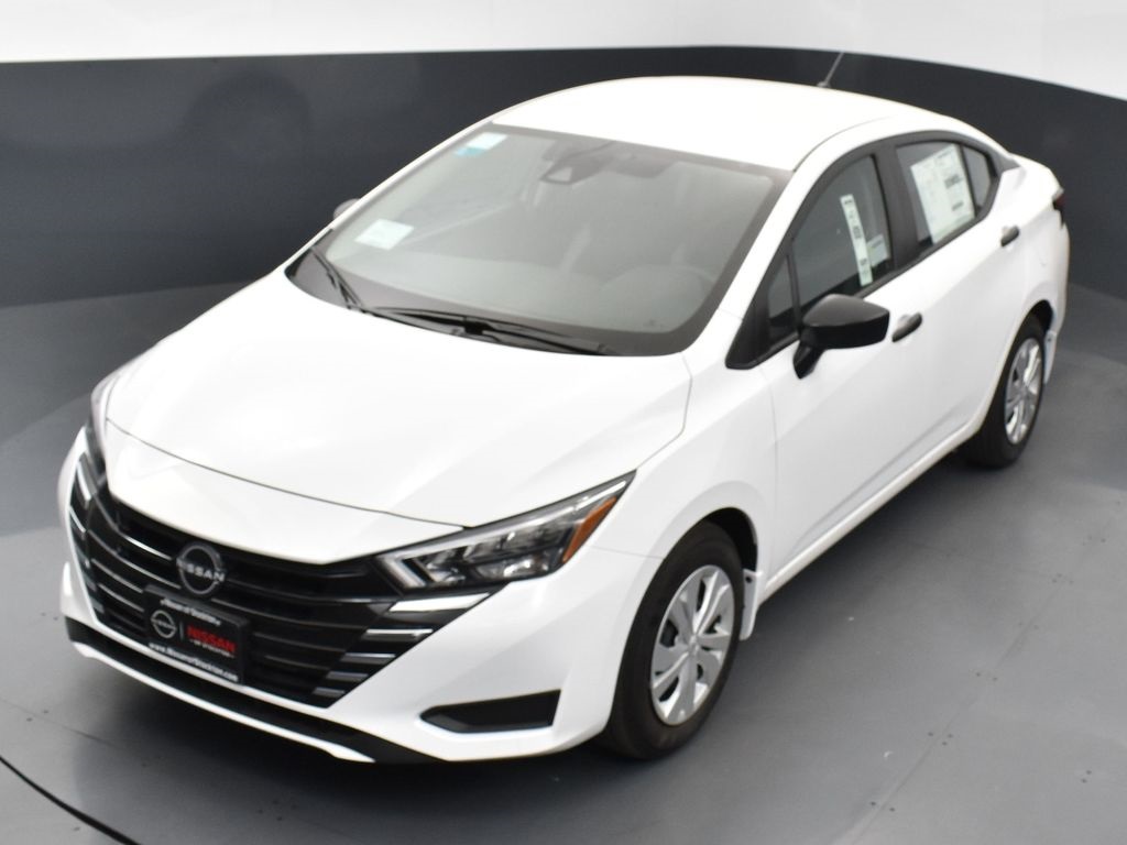 2025 Nissan Versa 1.6 S photo 38
