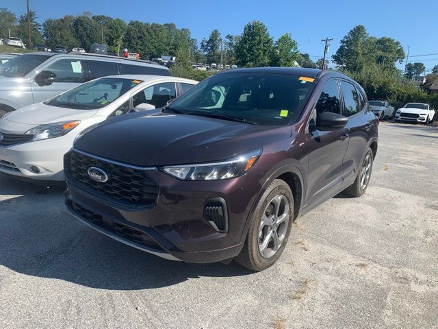 2023 Ford Escape ST-Line photo 3