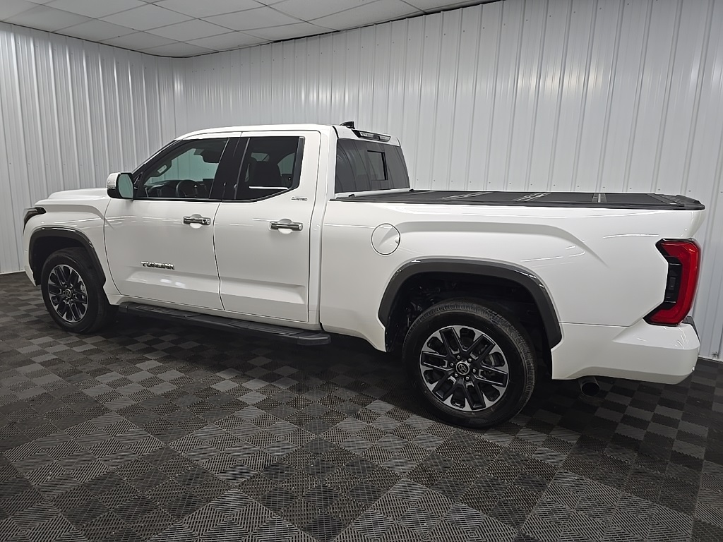 2022 Toyota Tundra Limited photo 4