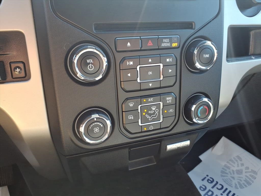 2014 Ford F-150 XLT photo 15