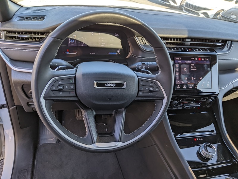 2023 Jeep Grand Cherokee Altitude photo 8
