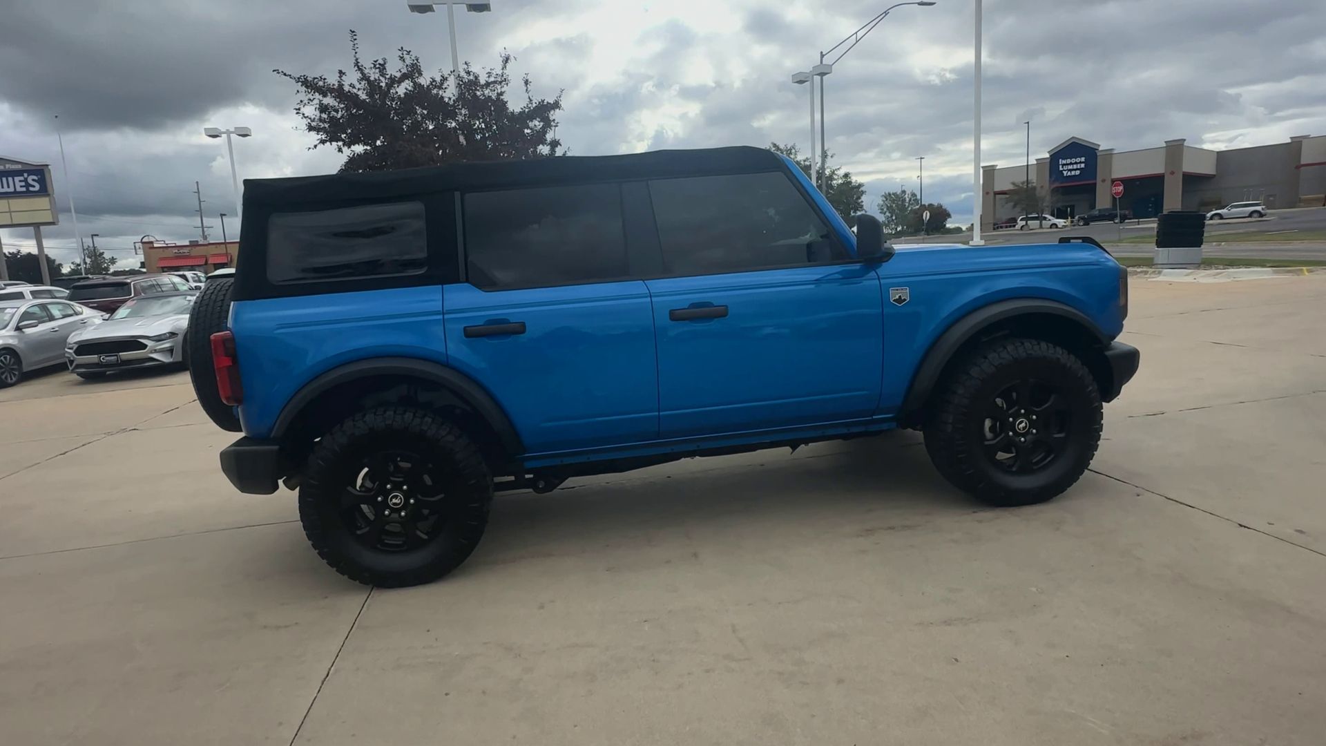 2022 Ford Bronco Big Bend photo 8