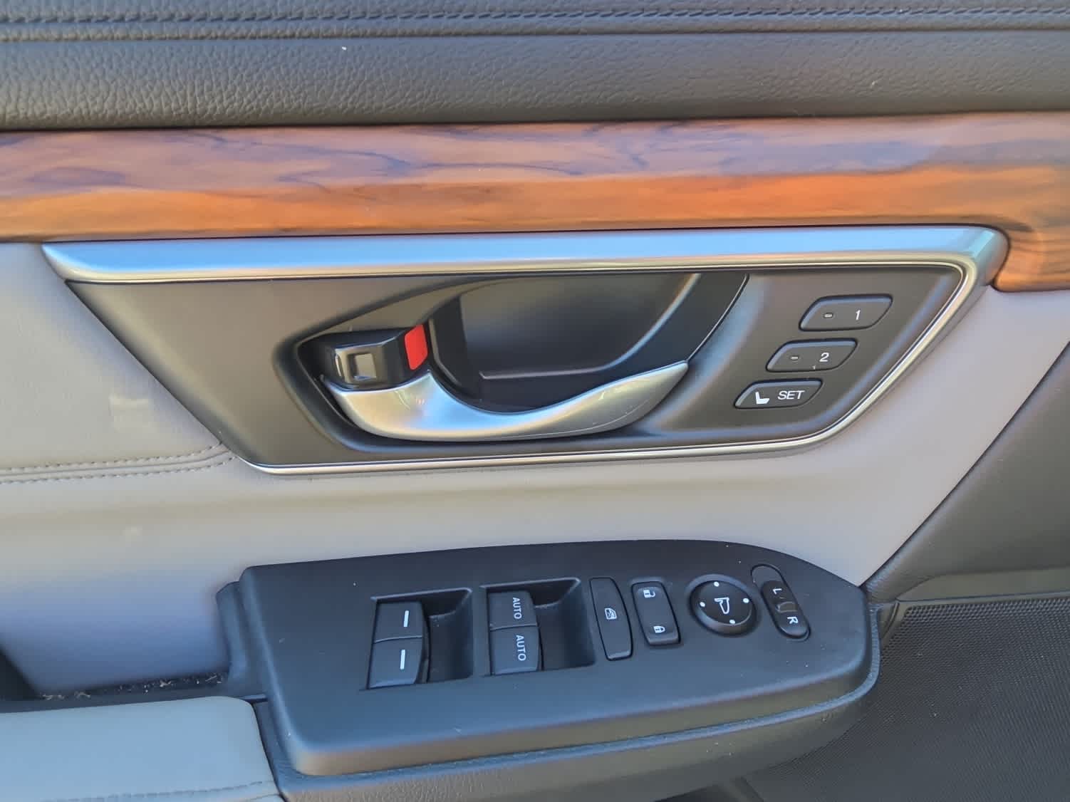 2021 Honda CR-V Hybrid EX-L photo 8